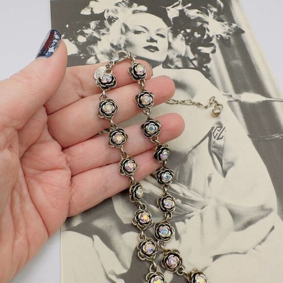 Premier Designs Aurora Borealis Rhinestone Flower Necklace - Picture 5 of 5